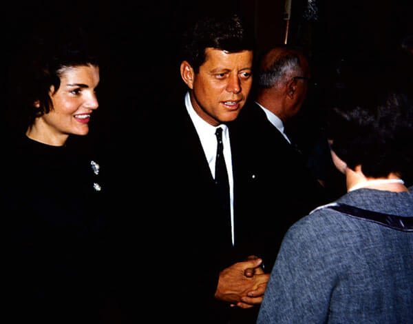 Kennedy suikastı belgeleri kamuoyuna açıldı