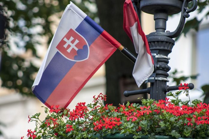 Slovakya Uluslararası Seyahatte Covıd Kısıtlamalarını Kaldırdı
