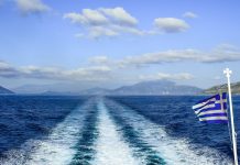 Yunanistan Covid kısıtlamalarını kaldırıyor